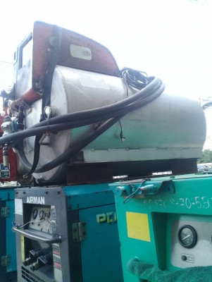 ขายถังปั้มน้ำมัน ขนาด 500 ลิตร ไฟขนาด 12 V สนใจ 0909527888 โจ้