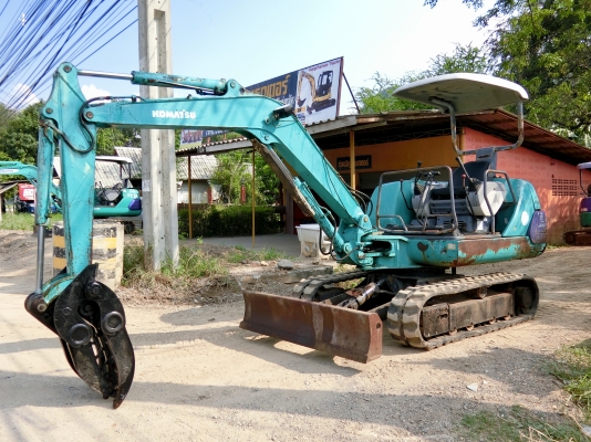 KOMATSU 25-7 ขนาดPC-25 <มีVDOให้ชม> รถเก่านอกแท้ มีเอกสารใบอินวอย☎️ติดต่อ 085-5632278 (ราคาต่อรองได้)