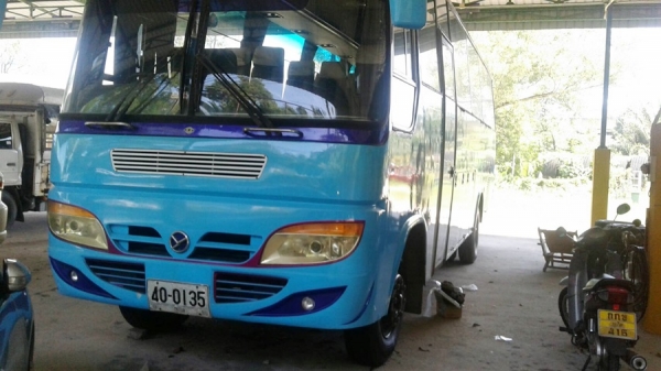 ขายรถบัสแอร์ฮีโน่FF3H เครื่อง 195 แรงม้า แน่นมากๆ 40 ที่นั่งแอร์ท้าย ขายรถบัสแอร์ฮีโน่FF3H เครื่อง 195 แรงม้า แน่นมากๆ 40 ที่นั่งแอร์ท้าย