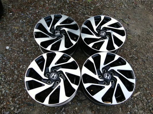 ขายแม็กถอดป้ายแดง HONDA CIVIC ขอบ16 สวยไร้ตำหนิ ชุดละ 5900 บาท ขายแม็กถอดป้ายแดง HONDA CIVIC ขอบ16 สวยไร้ตำหนิ ชุดละ 5900 บาท