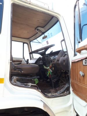 Hino Sumo 227 เครื่องเดิม เกียร์ 3M ดั้มสามมิตรแท้ สโลว์กลาง มีระบบลากพ่วง ยางดี คัทซีสวย แอร์ครบ พร้อมใช้งาน เล่มพร้อมโอน