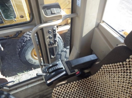 รถเกรด CATERPILAR 140H#2ZK080XX ปี2003,10,582hr