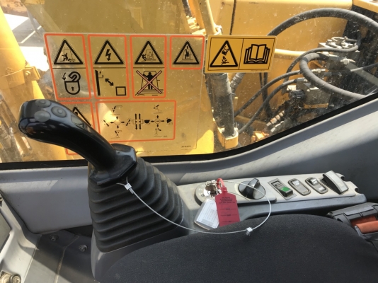 รถขุด CATERPILAR รุ่นPC130-7K ปี2008 สภาพพร้อมใช้งานราคาดี