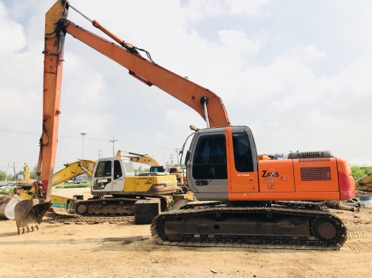ขายด่วน!! HITACHI ZX210LC สภาพสวยค่ะ
