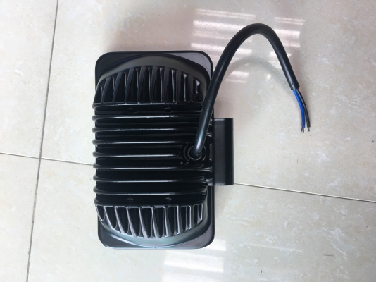 ไฟLED คุณภาพสำหรับเครื่องจักรกลหนัก