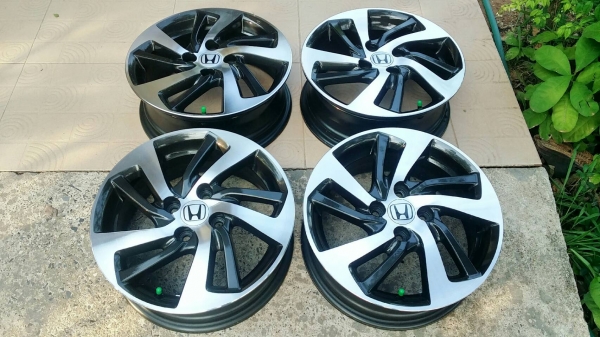 ล้อแม็กเก๋งฮอนด้า 4รู100