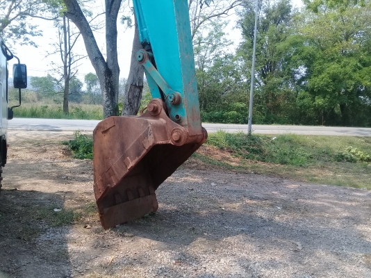 ขายด่วนรถแบคโฮ KOBELCO 200 มาคสิคซุปเปอร์ รถสวย พร้อมใช้งาน