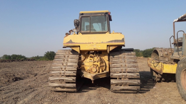 แทรคเตอร์ D 6 H ราคา 1,300,000 รถกทม.