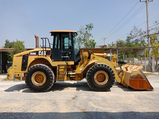 รถญี่ปุ่นเกรดA ขายถูก CAT 950H รุ่นใหม่ สภาพสวย ปี2012 นำเข้าจากญี่ปุ่น โทร.090-986-2521 อ๊อบ