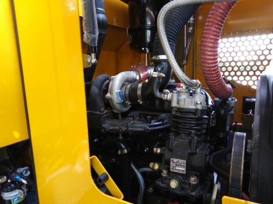 รถตักล้อยาง รถตักล้อยาง