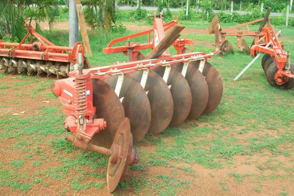 ขายผานพรวน266ttfirstใช่กับรถไถ70แรงขึ้น