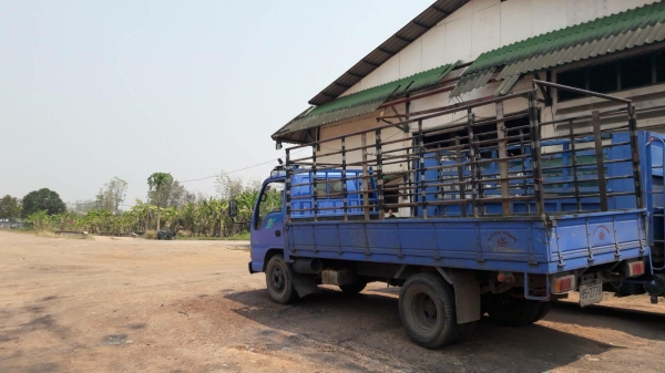 รถหกล้อ Isuzu รุ่นNKR รถหกล้อ Isuzu รุ่นNKR
