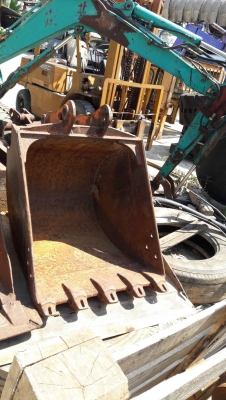 ขายบุ้งกี๋  เก่านอก  ปากกว้าง 70 cm  สลัก 45 มิล ซอกแขน 18 cm  ขายราคาถูก