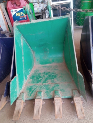 ขายบุ้งกี๋ใหม่ใบล่ะ23,000บาท สำหรับรถขุดไซค์ 40-50 สลัก45 มิล ขายบุ้งกี๋ใหม่ใบล่ะ23,000บาท สำหรับรถขุดไซค์ 40-50 สลัก45 มิล