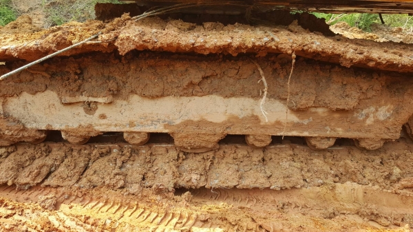 ขาย แบคโฮ KOMATSU PC200-7 เพิ่งจดทะเบียนปี 60 เครื่องดี ปั้มดี ช่วงล่างเต็ม ไฟฟ้าครบ เอกสารเล่มทะเบียนครบพร้อมโอน