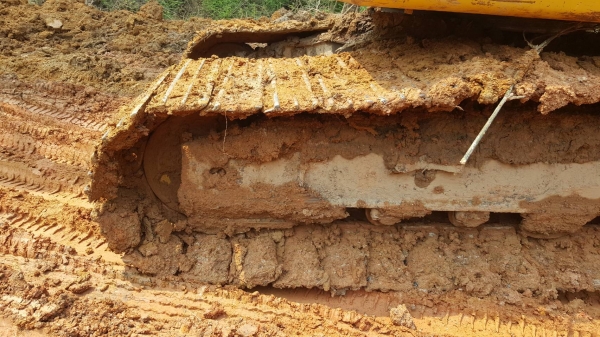 ขาย แบคโฮ KOMATSU PC200-7 เพิ่งจดทะเบียนปี 60 เครื่องดี ปั้มดี ช่วงล่างเต็ม ไฟฟ้าครบ เอกสารเล่มทะเบียนครบพร้อมโอน