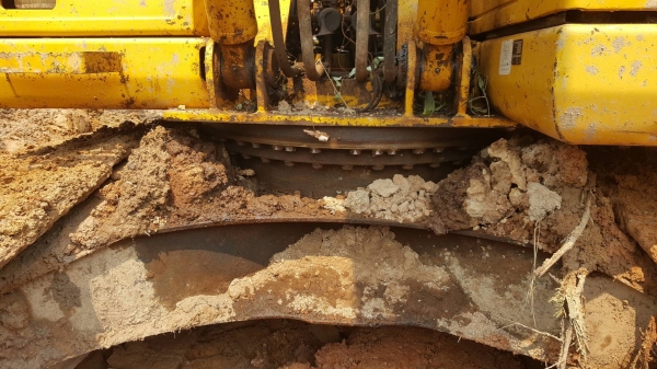 ขาย แบคโฮ KOMATSU PC200-7 เพิ่งจดทะเบียนปี 60 เครื่องดี ปั้มดี ช่วงล่างเต็ม ไฟฟ้าครบ เอกสารเล่มทะเบียนครบพร้อมโอน