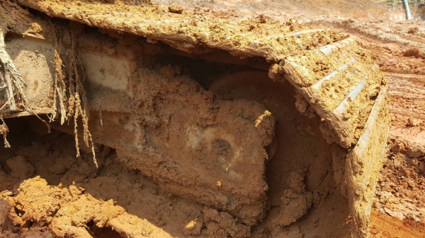 ขาย แบคโฮ KOMATSU PC200-7 เพิ่งจดทะเบียนปี 60 เครื่องดี ปั้มดี ช่วงล่างเต็ม ไฟฟ้าครบ เอกสารเล่มทะเบียนครบพร้อมโอน