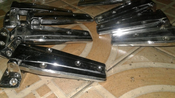 บานพับ 8 อัน