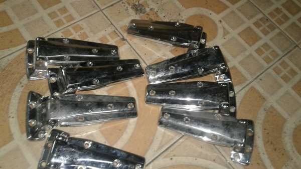 บานพับ 8 อัน