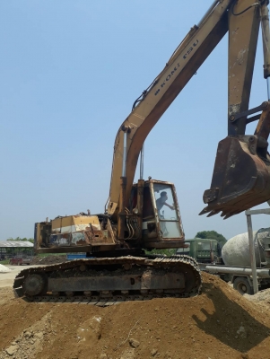 ขาย ด่วน   รถ PC 200-3