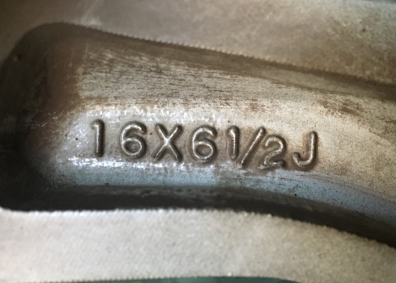 ล้อแม็ก Nissan Pulsar ขอบ 16