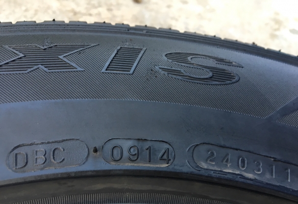 ล้อแม็ก Toyota Vigo ขอบ 15 พร้อมยาง 215-70-15 ปี 14