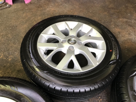ล้อแม็กป้ายแดง Nissan Note ขอบ 15 พร้อมยางป้ายแดง Dunlop 185-65-15 สวยกริบ มีตุ่ม