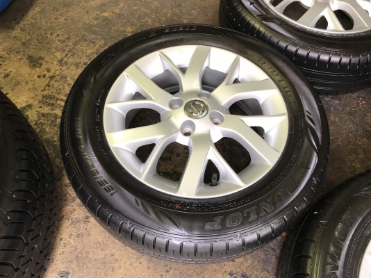ล้อแม็กป้ายแดง Nissan Note ขอบ 15 พร้อมยางป้ายแดง Dunlop 185-65-15 สวยกริบ มีตุ่ม