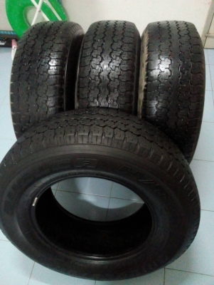 245/70R16   BRIDGESTONE DUELER H/T689  ชุด 4 เส้น   โทร.081-427-3941  ไอดีไลน์ 0814273941