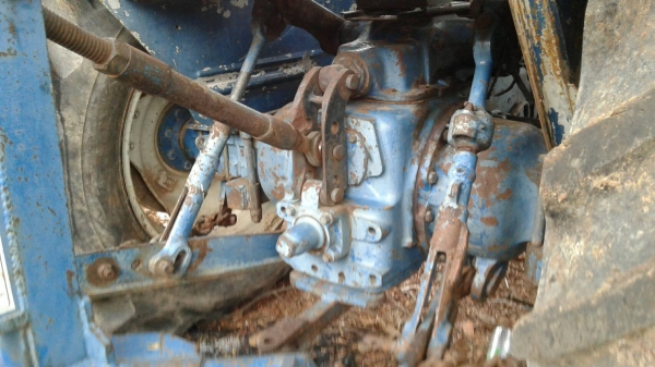 ขายฟอร์ด6610ทะเบียนพร้อมโอน