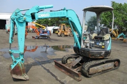 ขายแบคโฮ KOBELCO SK30UR-3
