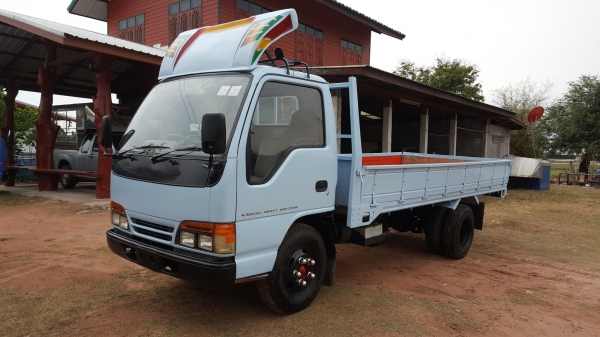 ขาย 6 ล้อ isuzu 110 เเรงม้า ปี 38 สภาพนางฟ้า รถห้างเเท้มือเดียว