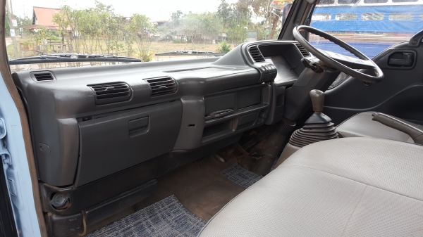 ขาย 6 ล้อ isuzu 110 เเรงม้า ปี 38 สภาพนางฟ้า รถห้างเเท้มือเดียว