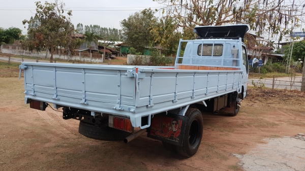 ขาย 6 ล้อ isuzu 110 เเรงม้า ปี 38 สภาพนางฟ้า รถห้างเเท้มือเดียว