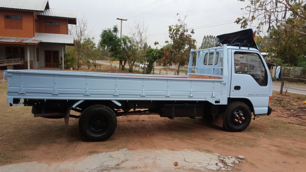 ขาย 6 ล้อ isuzu 110 เเรงม้า ปี 38 สภาพนางฟ้า รถห้างเเท้มือเดียว
