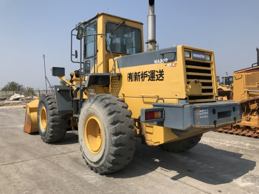 Komatsu WA300-1 SN: 30252 สภาพสวยมาก นำเข้าจากญี่ปุ่น ถึงไทยแล้วครับ