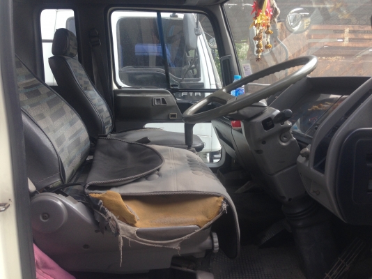 ขายด่วน 6 ล้อ Hino FD1J 195 แรง  สภาพพร้อมใช้ ขายด่วน 6 ล้อ Hino FD1J 195 แรง  สภาพพร้อมใช้