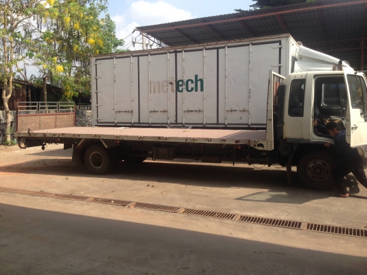 ขายด่วน 6 ล้อ Hino FD1J 195 แรง  สภาพพร้อมใช้ ขายด่วน 6 ล้อ Hino FD1J 195 แรง  สภาพพร้อมใช้