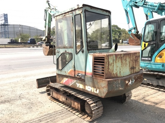 ขายแม็คโคร YANMAR 30(ขนาด 3 ตัน)  FROM JAPAN 3000 ชั่วโมง  พร้อมใช้งาน ติดต่อ 063-9316985 ID LINE : 0639316985 ครับ