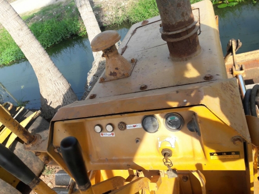 รถบ้านฝากขาย...KOMATSU  D20P-5  เก่าใน  สภาพดี  เครื่องปั๊มดี  เดิมๆๆ  ไฟฟ้าครบ  ลองระบบกันได้ทุกวัน  โทร  089-3818694  ดวงนภา