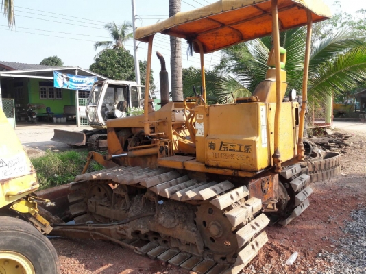 รถบ้านฝากขาย...KOMATSU  D20P-5  เก่าใน  สภาพดี  เครื่องปั๊มดี  เดิมๆๆ  ไฟฟ้าครบ  ลองระบบกันได้ทุกวัน  โทร  089-3818694  ดวงนภา