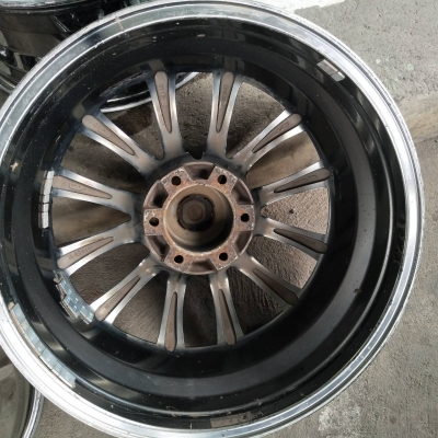 ขอบ20นิ้ว6รู ชุดนี้ลดราคาเหลือ 7900 บาท