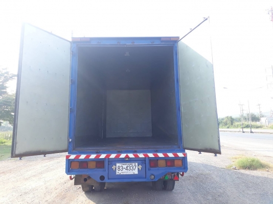 ขายตู้10 ล้อ 3บาน สวยๆยาว 6.5 เมตรกว้าง2.5ม สูง2.5ม ครัทชีกว้าง 87 ซ.ม สวยพร้อมใช้งาน ศุภากร 081-1903107,089-5367218 ขายตู้10 ล้อ 3บาน สวยๆยาว 6.5 เมตรกว้าง2.5ม สูง2.5ม ครัทชีกว้าง 87 ซ.ม สวยพร้อมใช้งาน ศุภากร 081-1903107,089-5367218