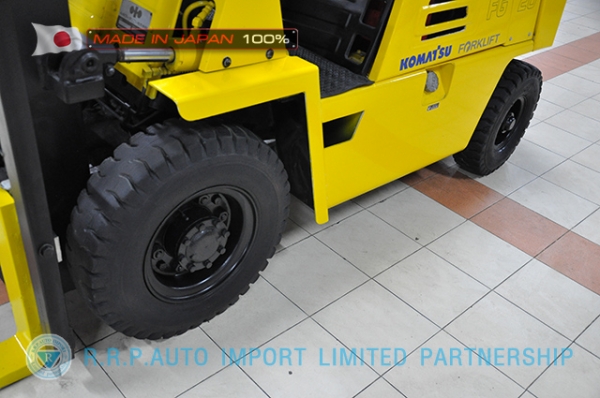 ขายรถโฟล์คลิฟท์มือสอง KOMATSU รุ่น FG20-7-101824 นำเข้าจากประเทศญี่ปุ่น 100\% ไม่เคยใช้งานในไทย