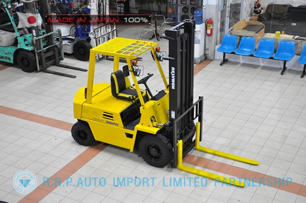 ขายรถโฟล์คลิฟท์มือสอง KOMATSU รุ่น FG20-7-101824 นำเข้าจากประเทศญี่ปุ่น 100\% ไม่เคยใช้งานในไทย