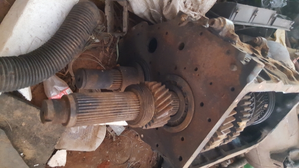 ขายเกียร์เหมามี3ชุดเฟืองสวยราคา20000บาทพร้อมส่งโทร0643130366