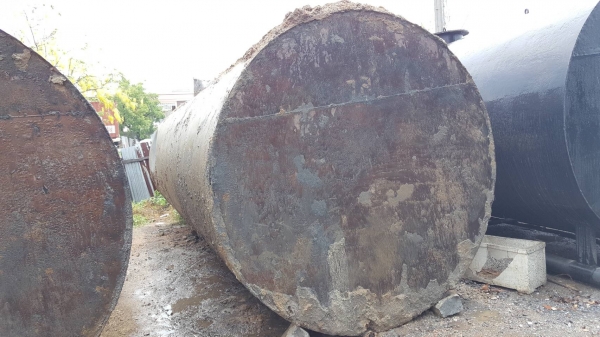 ถังน้ำมันใต้ดินจนาด 20000 ลิตรครับตามสภาพ