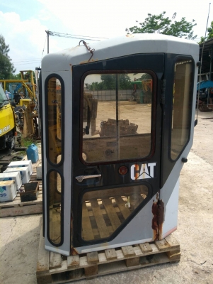 หัวเก๋งรถแบคโฮ CAT ของเก่านอกนำเข้า ใส่ PC30, 40 KOMATSU, KOBELCO ได้ สภาพสวย พร้อมใช้
