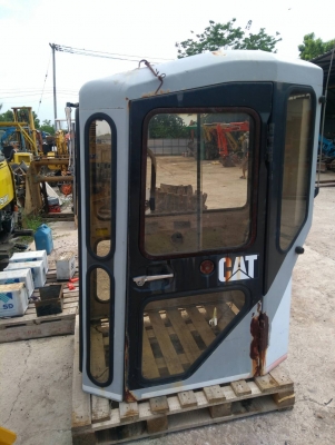 หัวเก๋งรถแบคโฮ CAT ของเก่านอกนำเข้า ใส่ PC30, 40 KOMATSU, KOBELCO ได้ สภาพสวย พร้อมใช้